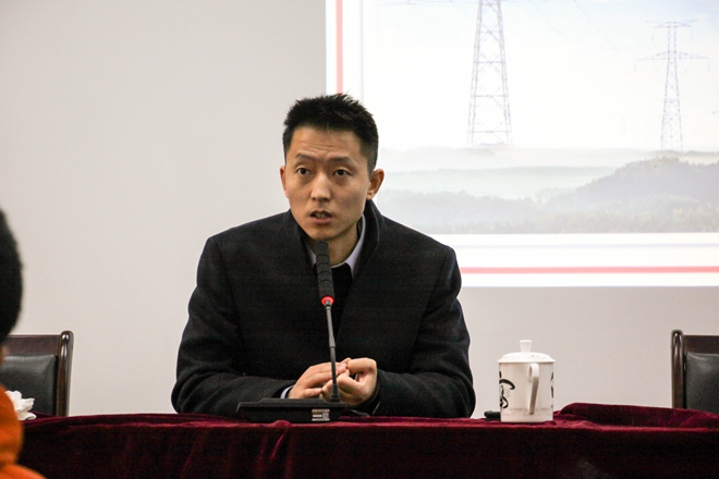 清静无小事，，，责任重于山7790必发集团电力集团举行“项目治理职员及班组长清静专题培训聚会”