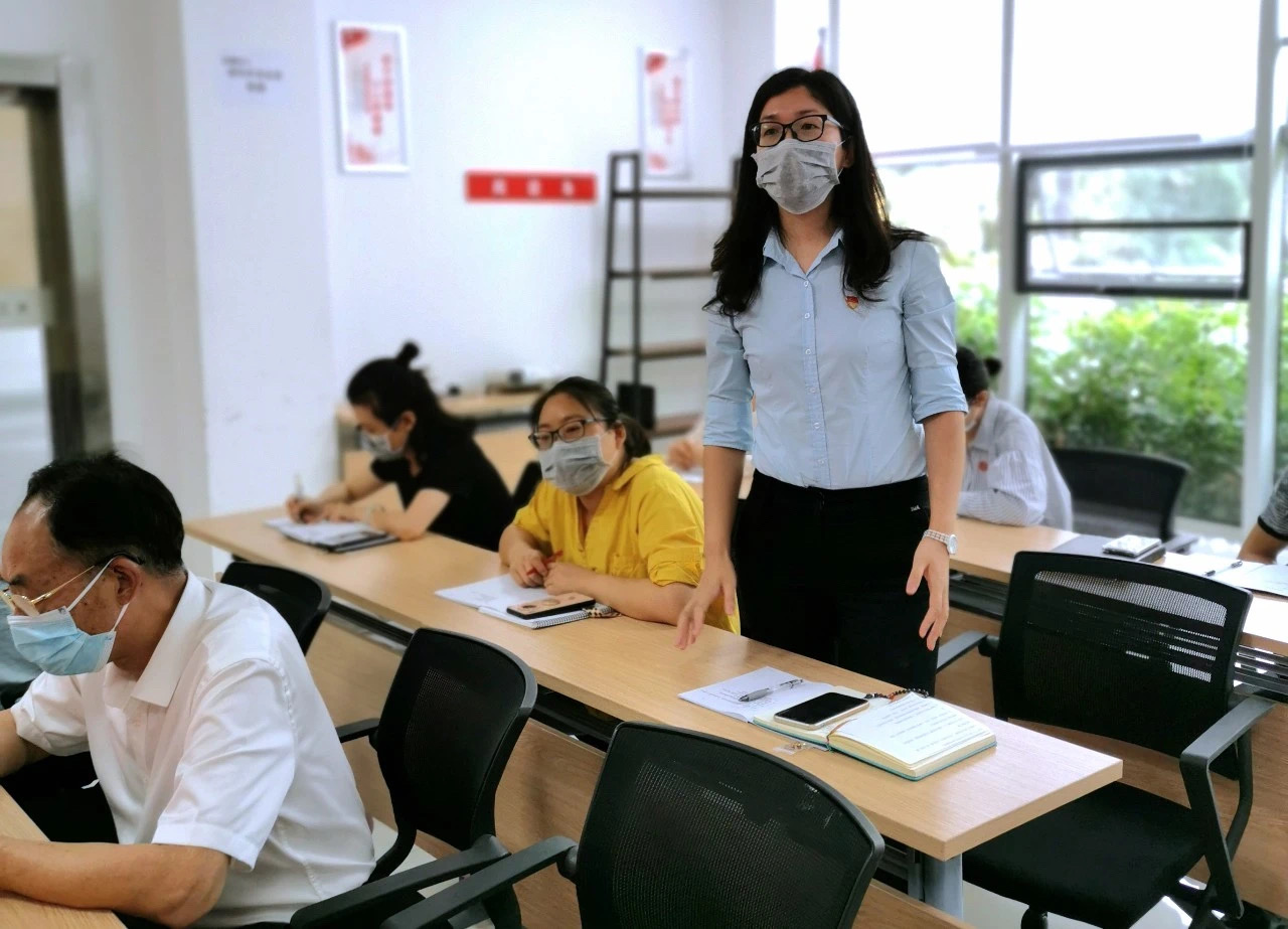 中共7790必发集团电力支部委员会召开 “不忘初心、不负韶华”专题组织生涯会