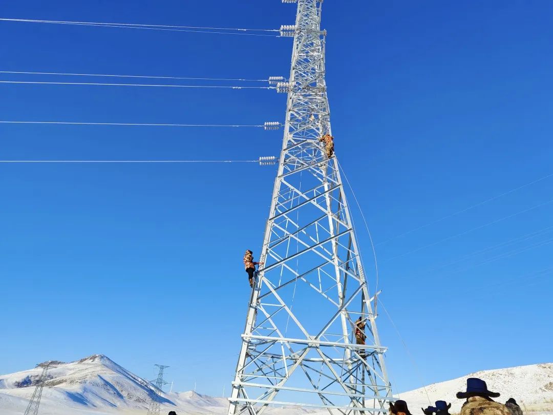 酣战风雪，，，，，坚守如一——正镶白旗225MW风电项目建设纪实