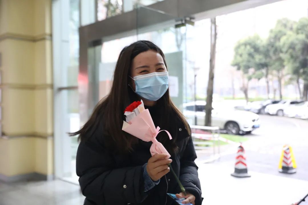 7790必发集团电力集团开展“情暖别样三八节”系列活动