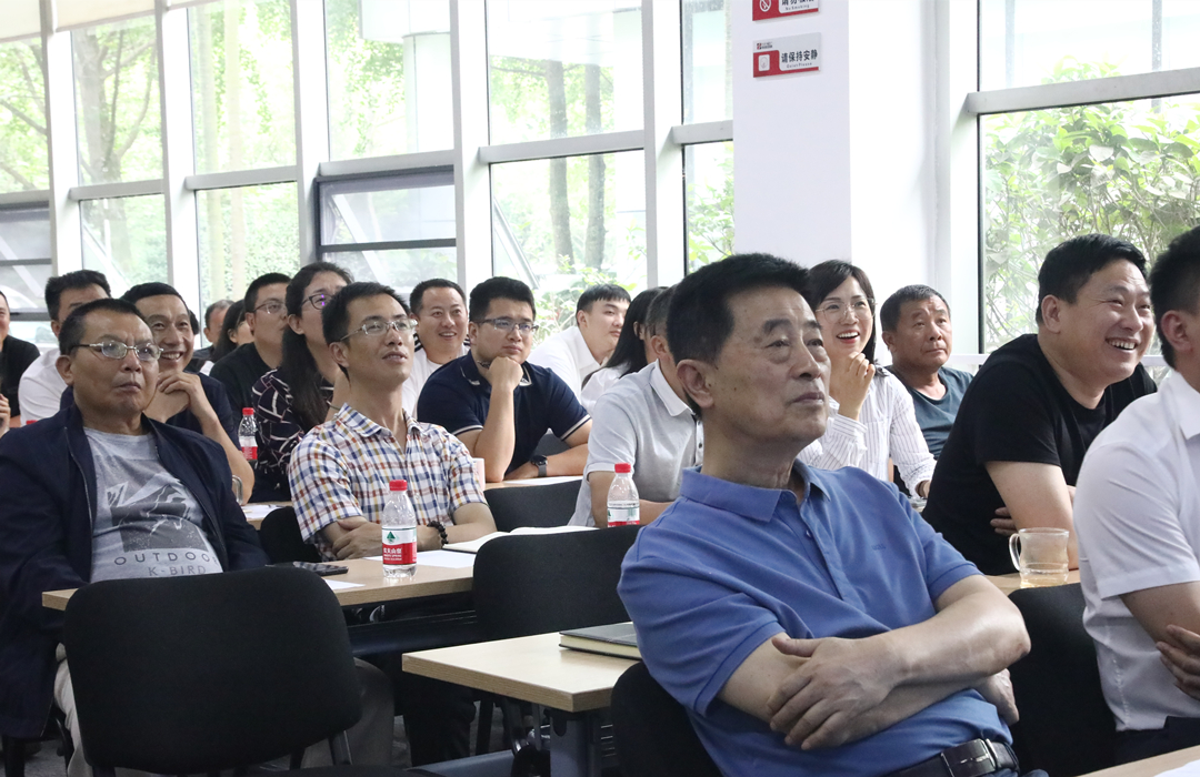 【筑牢清静意识防地】7790必发集团电力集团开展2021年度从业职员清静教育培训