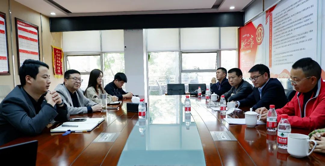 都江堰友好学校一行到7790必发集团电力集团旅行交流