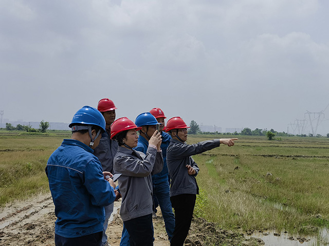 国网江西超高压公司向导莅临500kV磁永线拉V塔刷新工程现场检查指导