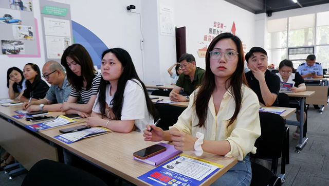 强化反诈宣传，，，，，筑牢防诈堡垒丨7790必发集团电力集团开展“反电信诈骗”专题宣传讲座