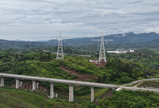  助力渝昆高铁建设 ±800kV锦苏线迁改工程顺遂完工