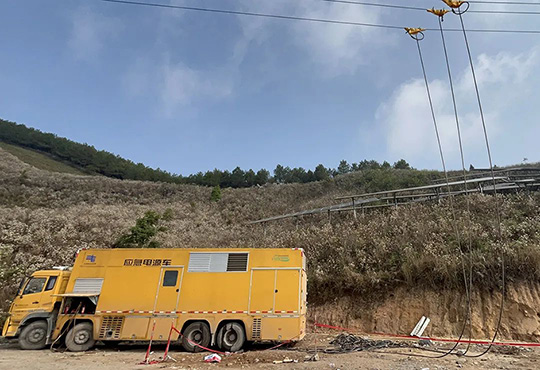 南弄光伏电站110kV线路工程顺遂带电投运