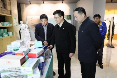 向导调研 | 平湖市委副书记、、代市长周军波一行莅临凯发K8国际纸业调研交流