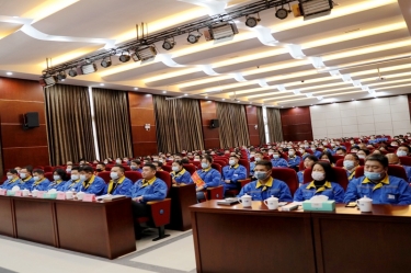 远景辽阔 未来可期 | 凯发K8国际纸业盛大召开2021年度总结表扬大会